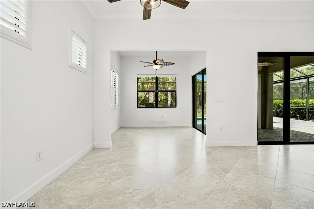 9395 Greyhawk Trail Naples FL 34120