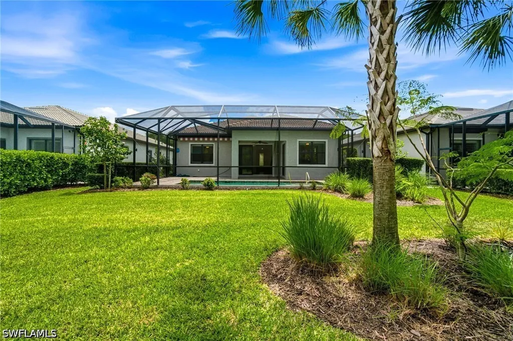 9395 Greyhawk Trail Naples FL 34120