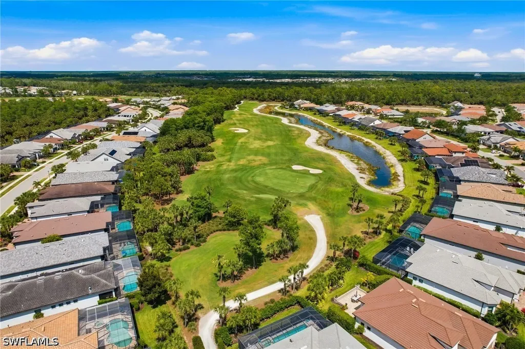 9395 Greyhawk Trail Naples FL 34120