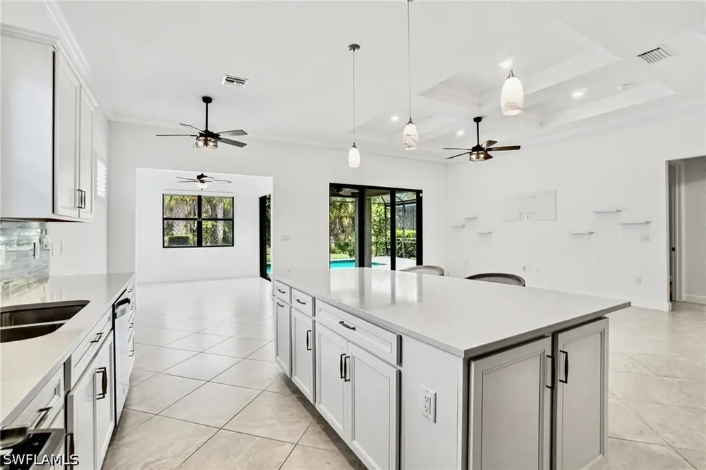 9395 Greyhawk Trail Naples FL 34120