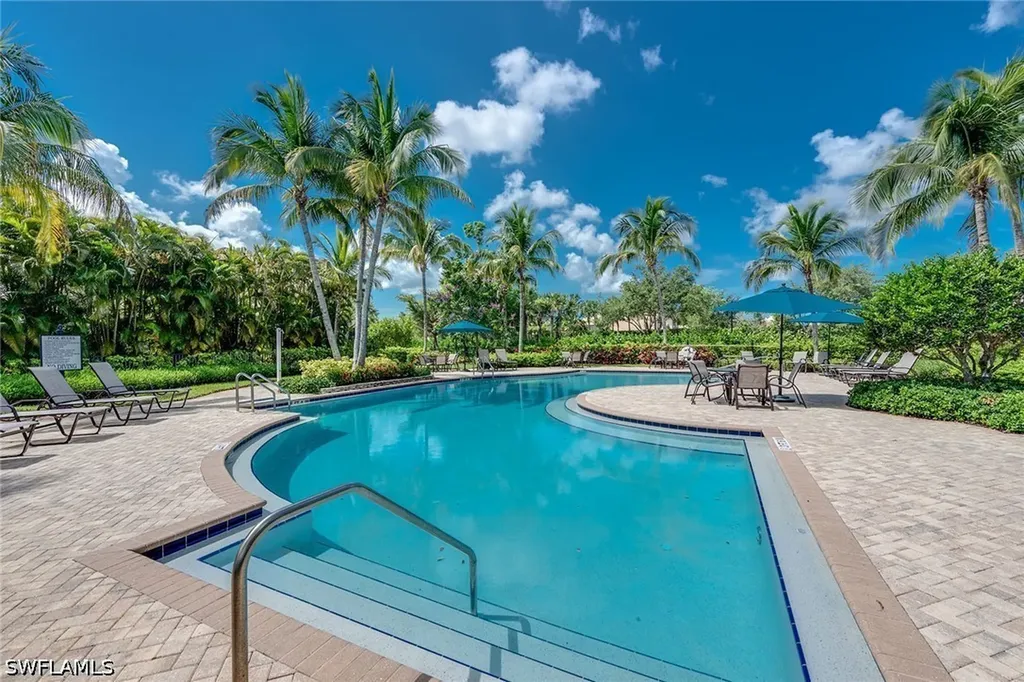 9154 Cherry Oaks Lane Naples FL 34114