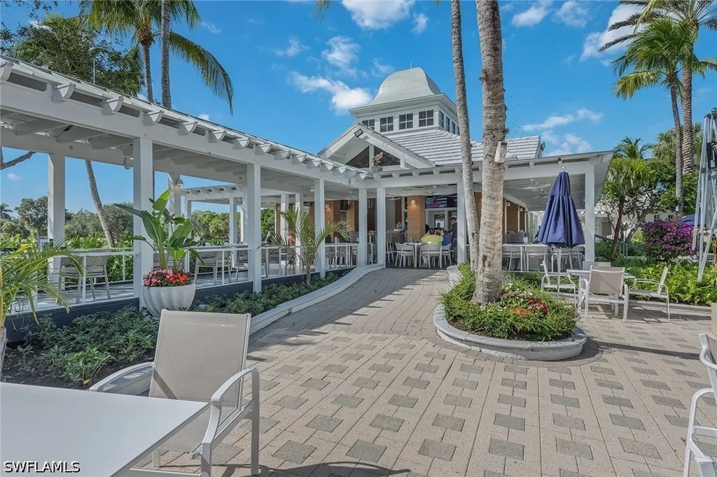 9154 Cherry Oaks Lane Naples FL 34114
