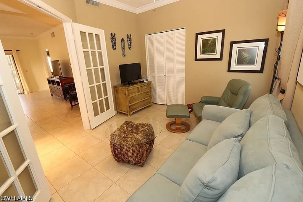 563 Serendipity Drive Naples FL 34108