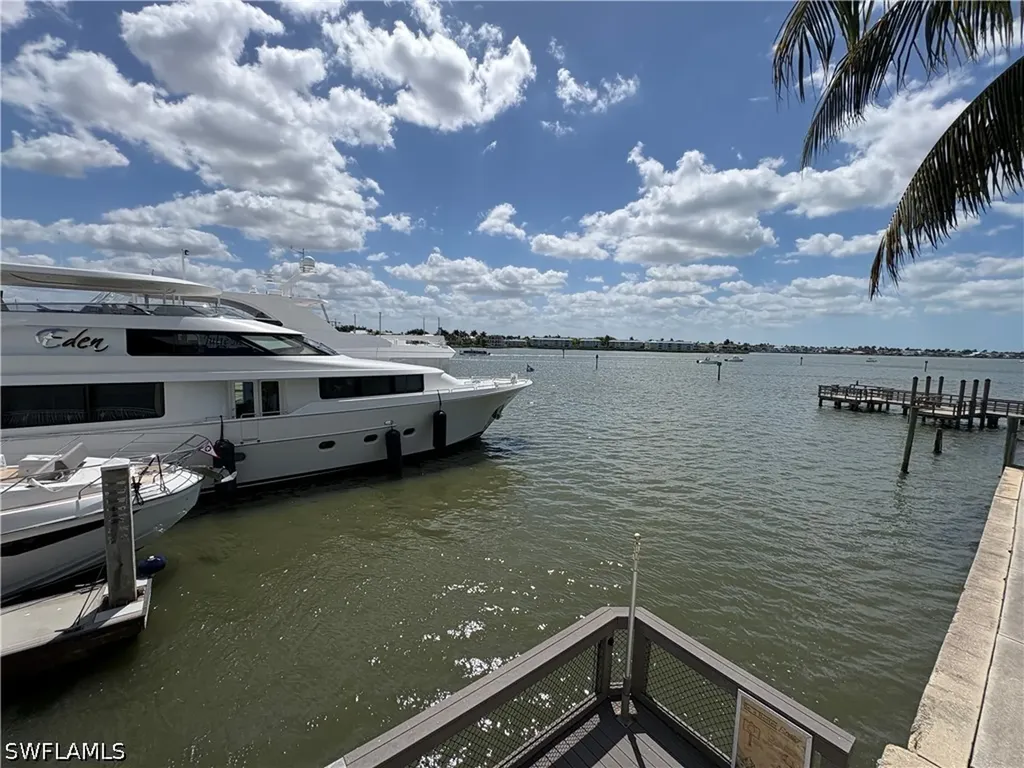 1001 10th Avenue S Naples FL 34102