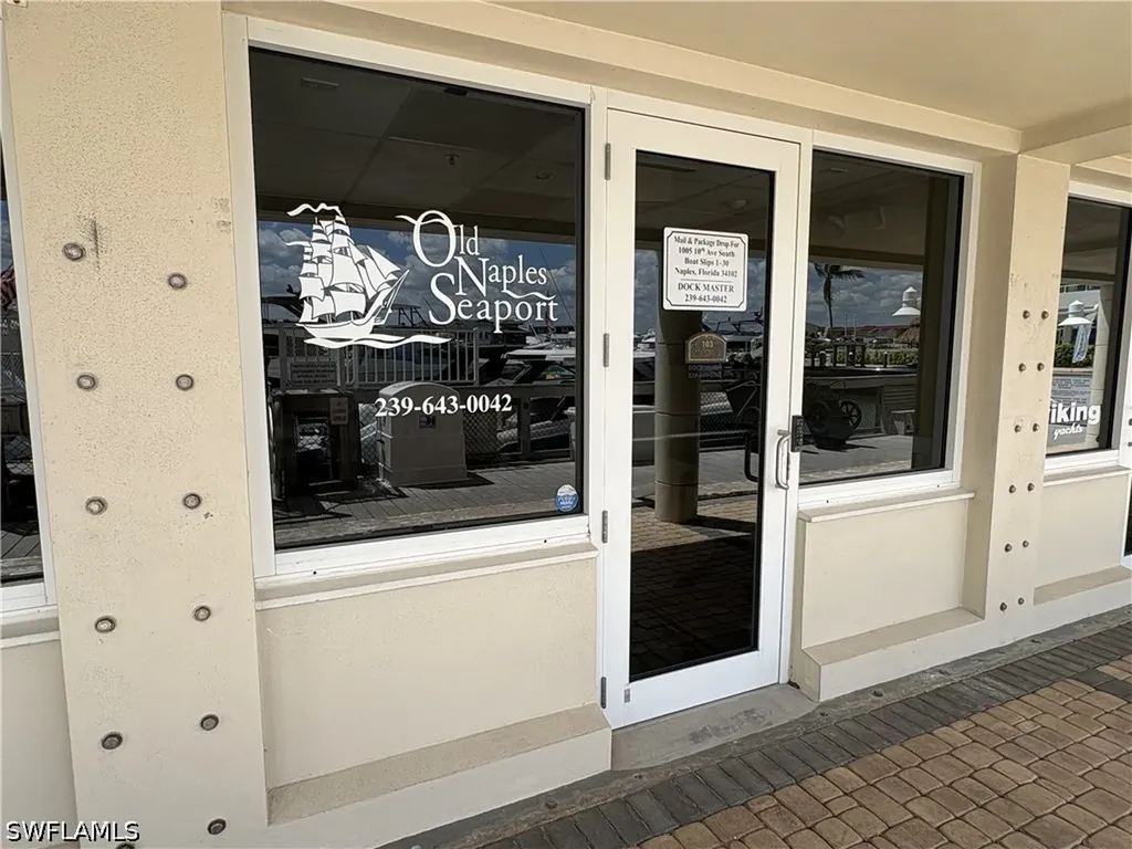1001 10th Avenue S Naples FL 34102