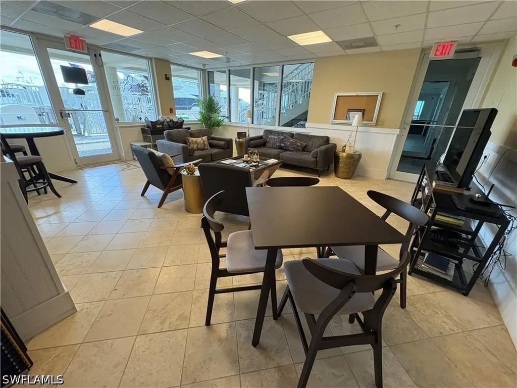 1001 10th Avenue S Naples FL 34102