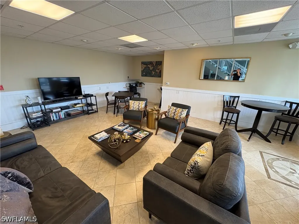 1001 10th Avenue S Naples FL 34102