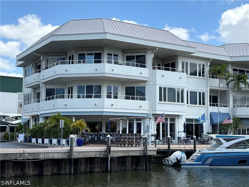 1001 10th Avenue S Naples FL 34102
