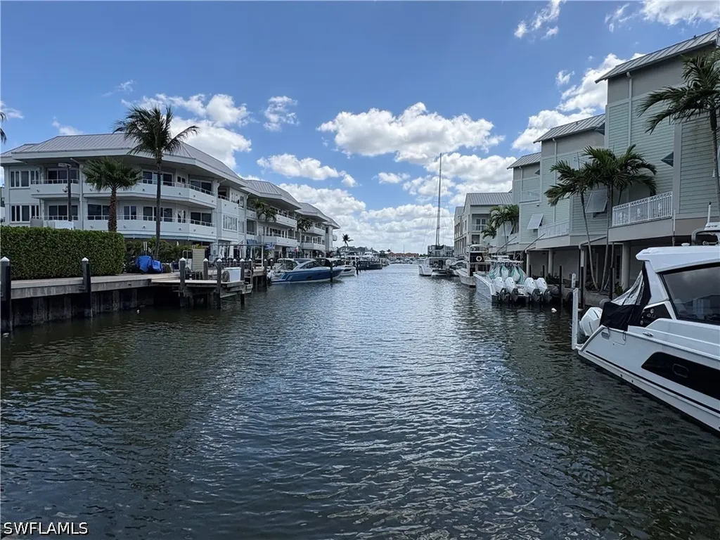 1001 10th Avenue S Naples FL 34102