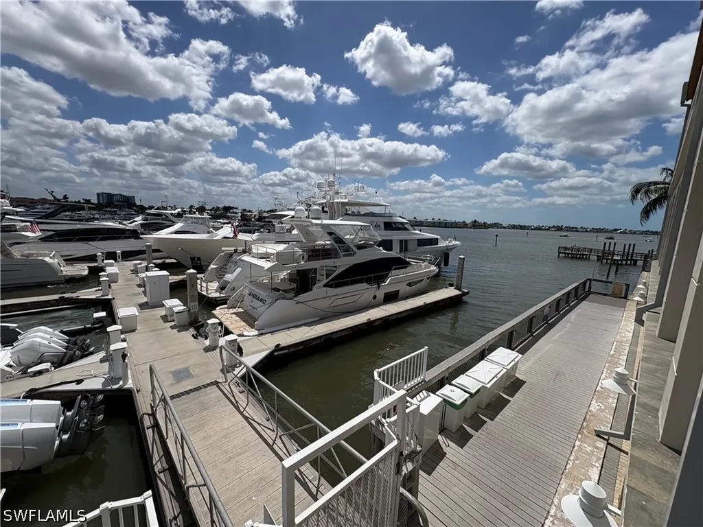 1001 10th Avenue S Naples FL 34102