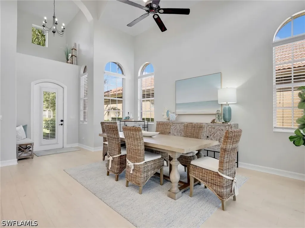 6096 Dogleg Drive Naples FL 34113