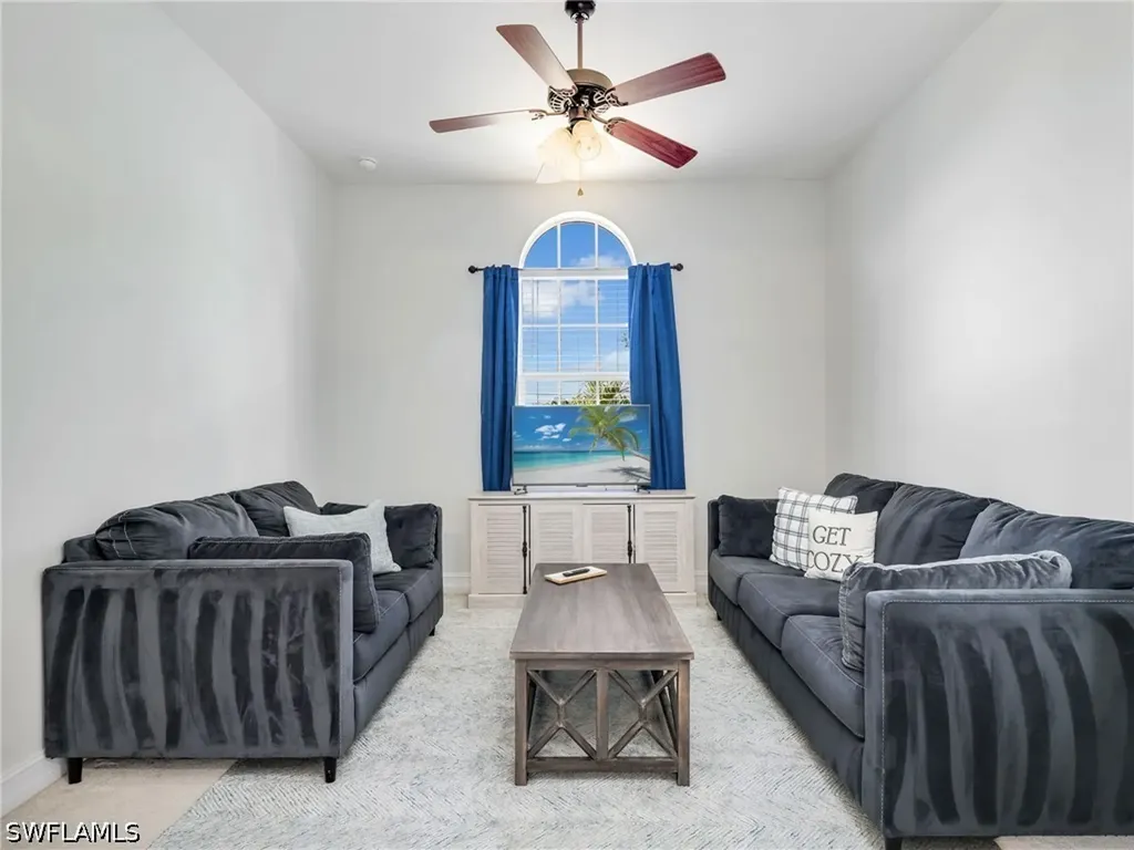 6096 Dogleg Drive Naples FL 34113