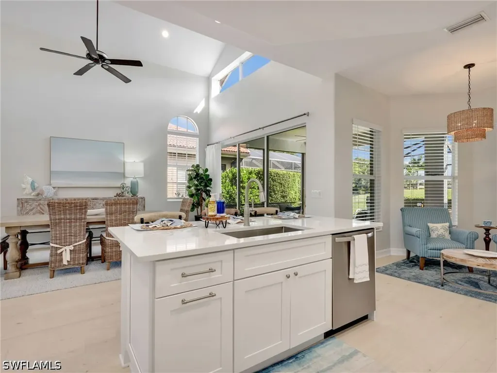 6096 Dogleg Drive Naples FL 34113