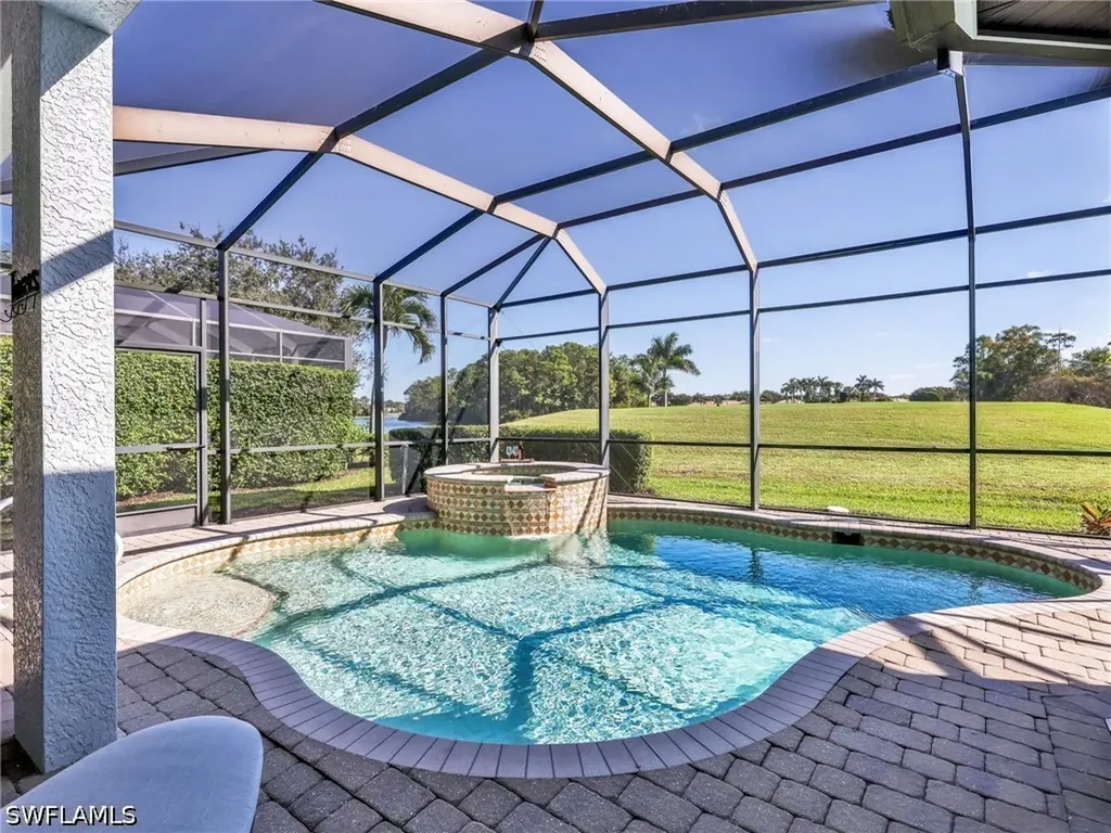 6096 Dogleg Drive Naples FL 34113