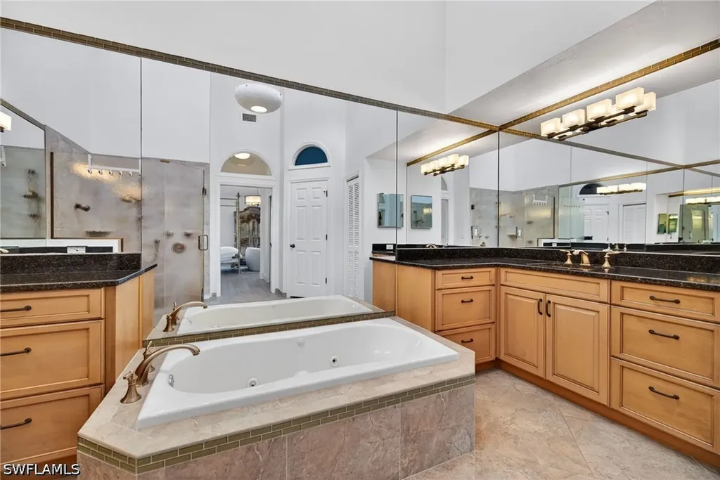 175 Via Napoli Naples FL 34105
