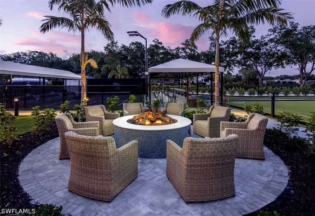 175 Via Napoli Naples FL 34105