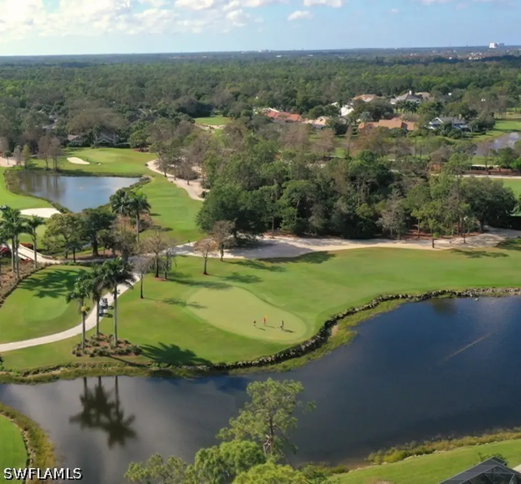 175 Via Napoli Naples FL 34105