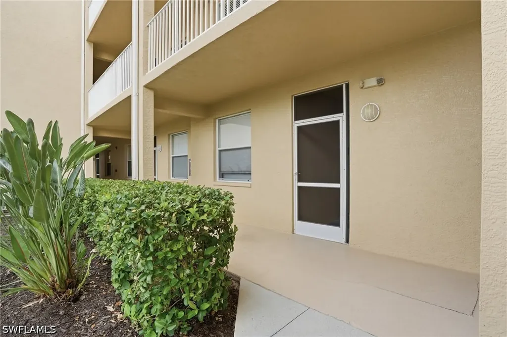 8600 Cedar Hammock Circle Naples FL 34112