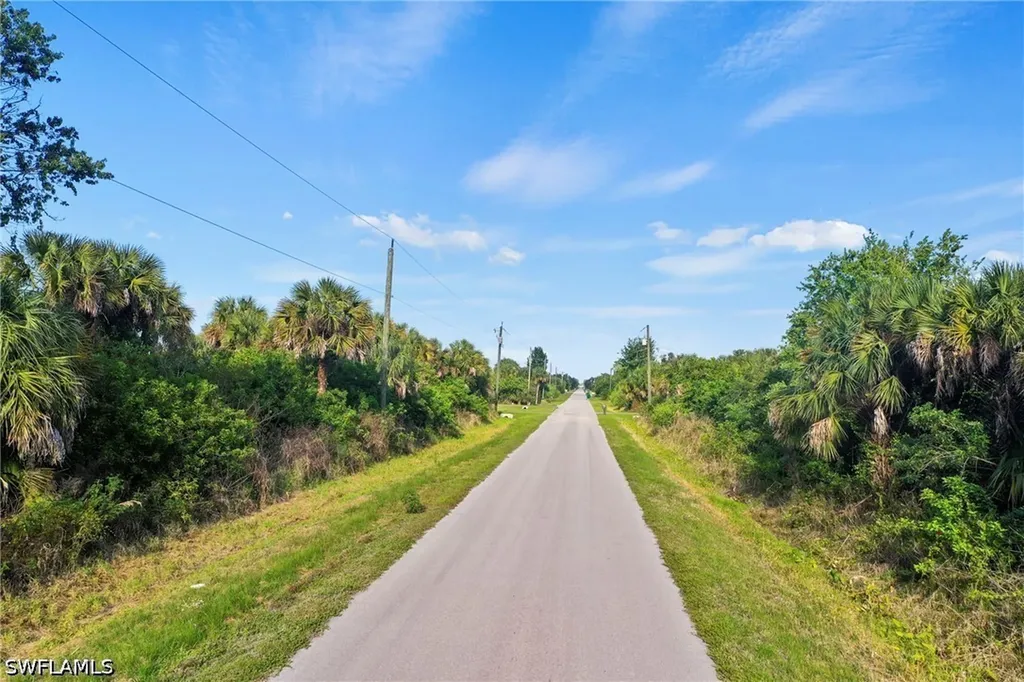 37TH Avenue NE Naples FL 34120