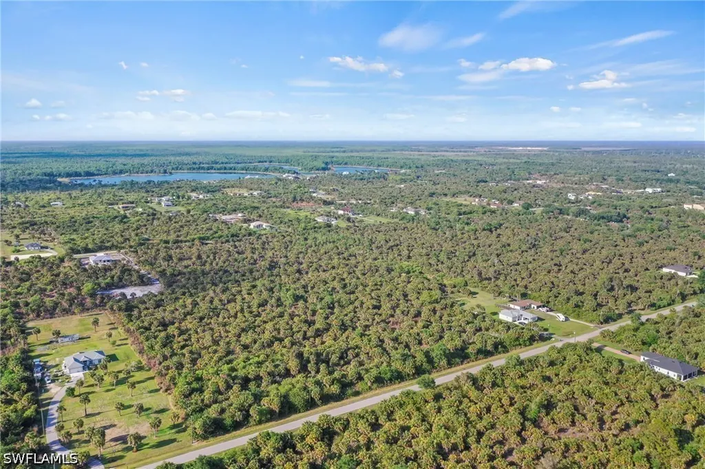 37TH Avenue NE Naples FL 34120