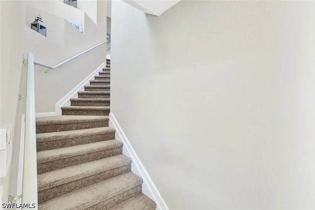 10060 Valiant Court Miromar Lakes FL 33913