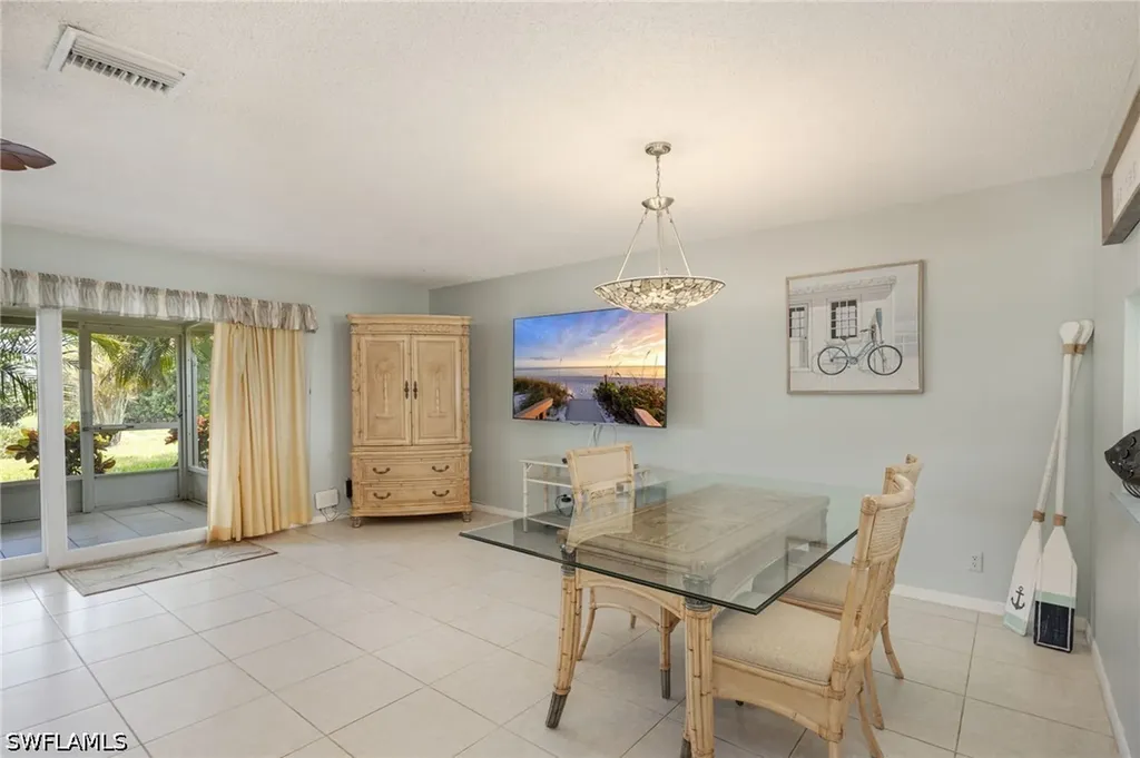 385 Palm Drive Naples FL 34112