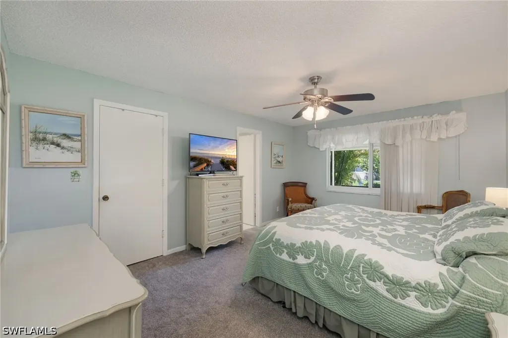 385 Palm Drive Naples FL 34112