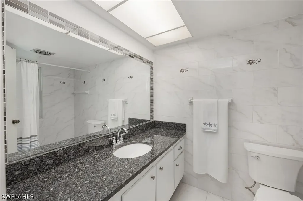 385 Palm Drive Naples FL 34112