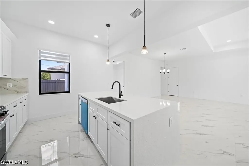 2116 NE 10th Avenue Cape Coral FL 33909
