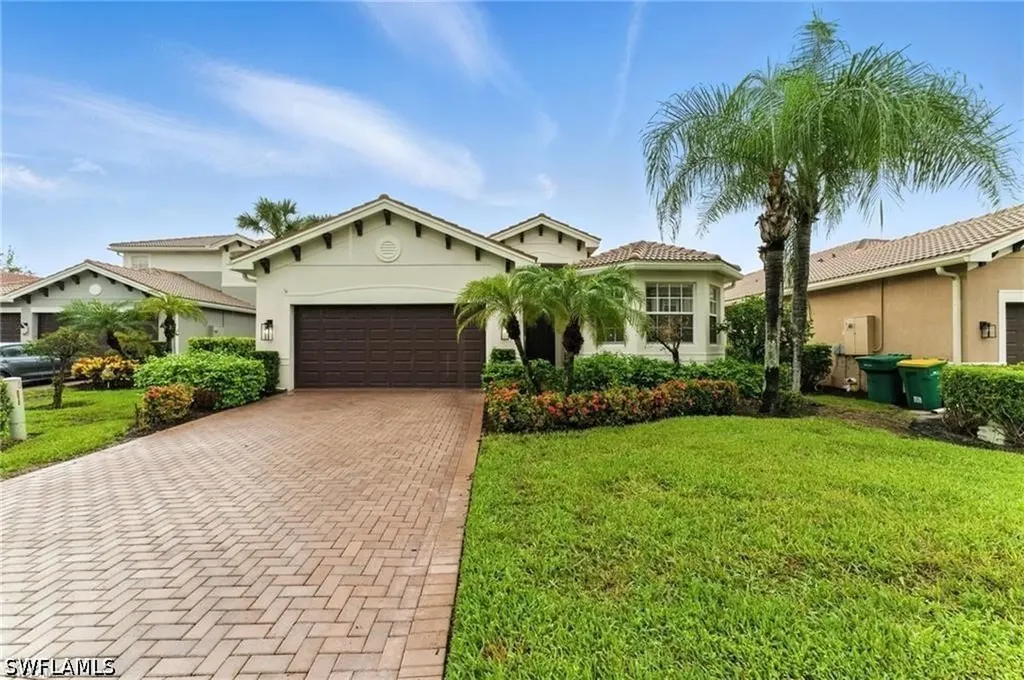 6899 Del Mar Terrace Naples FL 34105