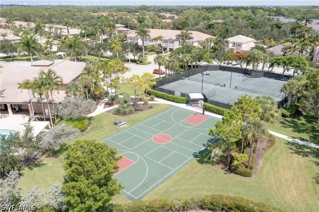 6899 Del Mar Terrace Naples FL 34105