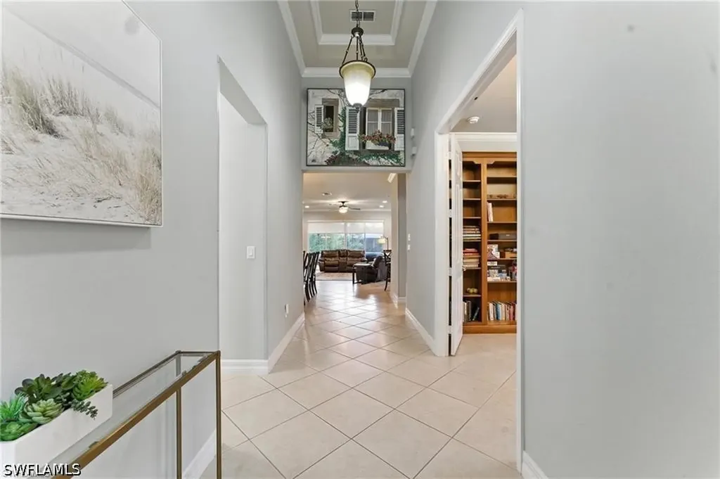 6899 Del Mar Terrace Naples FL 34105