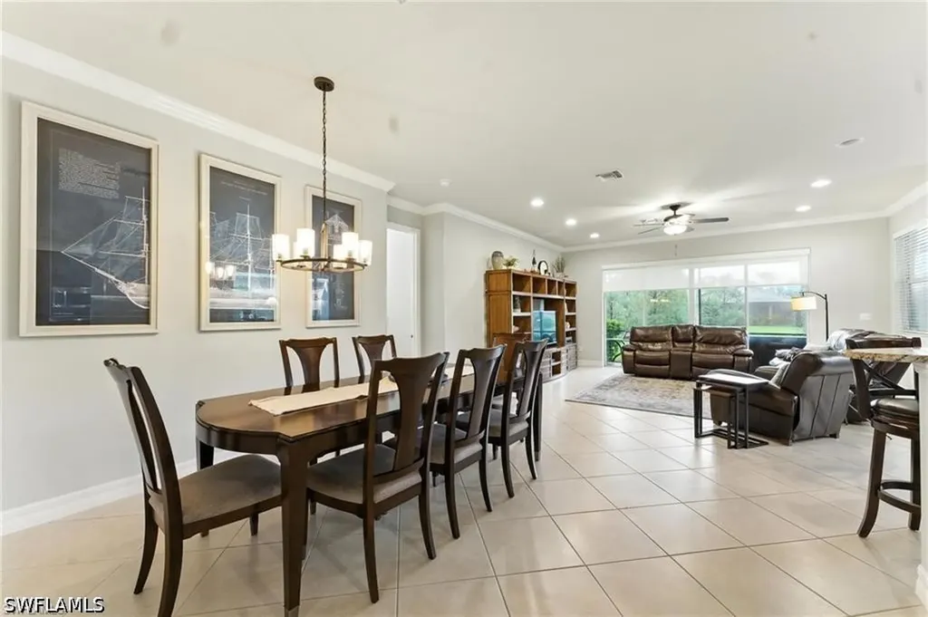 6899 Del Mar Terrace Naples FL 34105