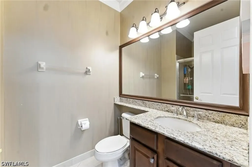 6899 Del Mar Terrace Naples FL 34105