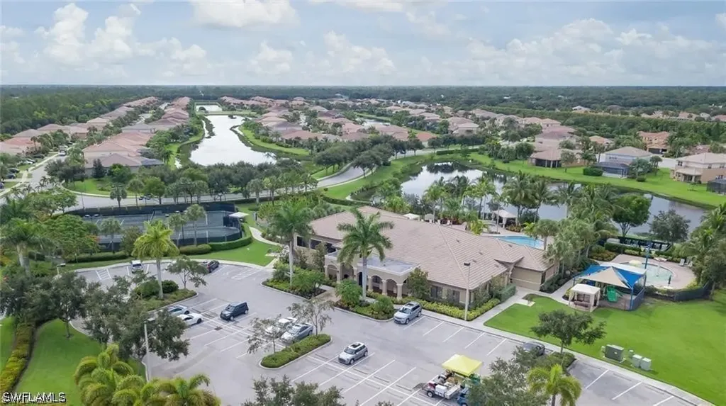6899 Del Mar Terrace Naples FL 34105