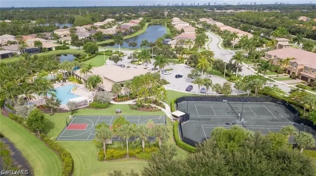 6899 Del Mar Terrace Naples FL 34105