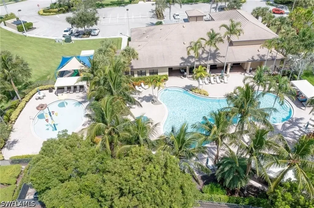 6899 Del Mar Terrace Naples FL 34105