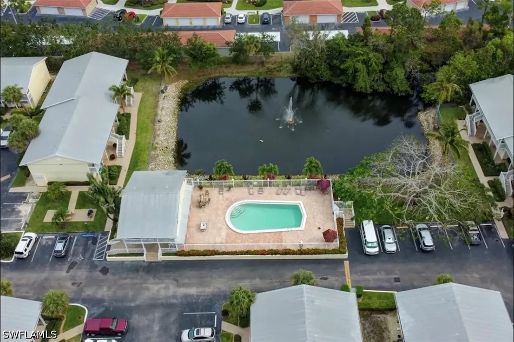 4605 Bayshore Drive Naples FL 34112