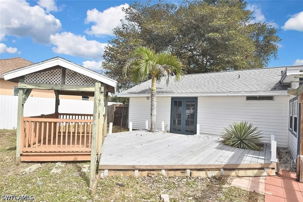 5070 31st Avenue SW Naples FL 34116