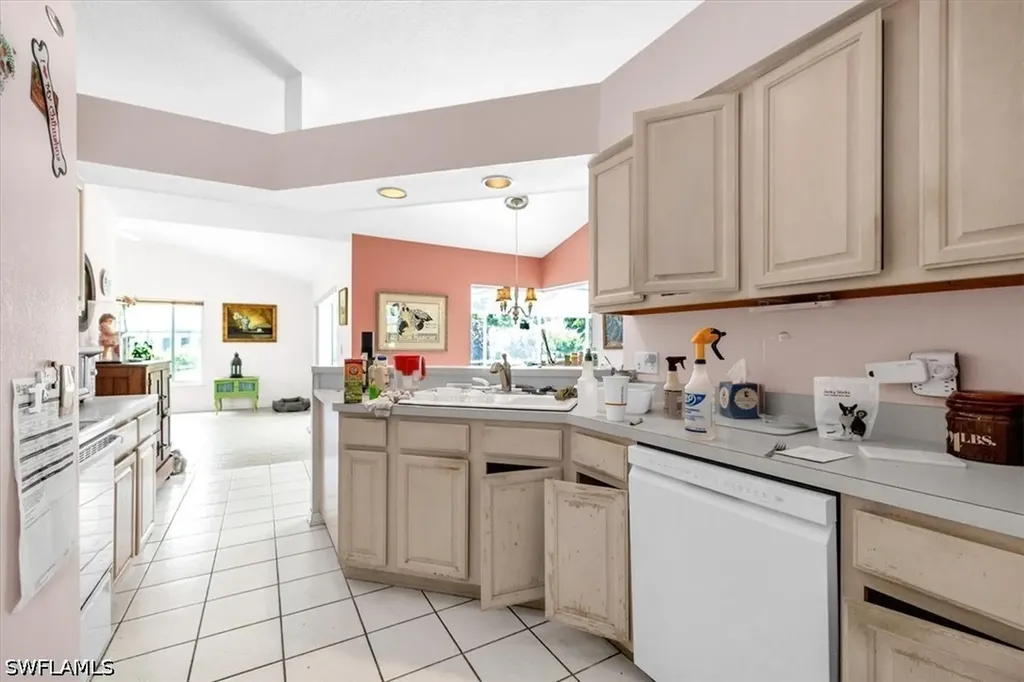 5141 Brixton Court Naples FL 34104