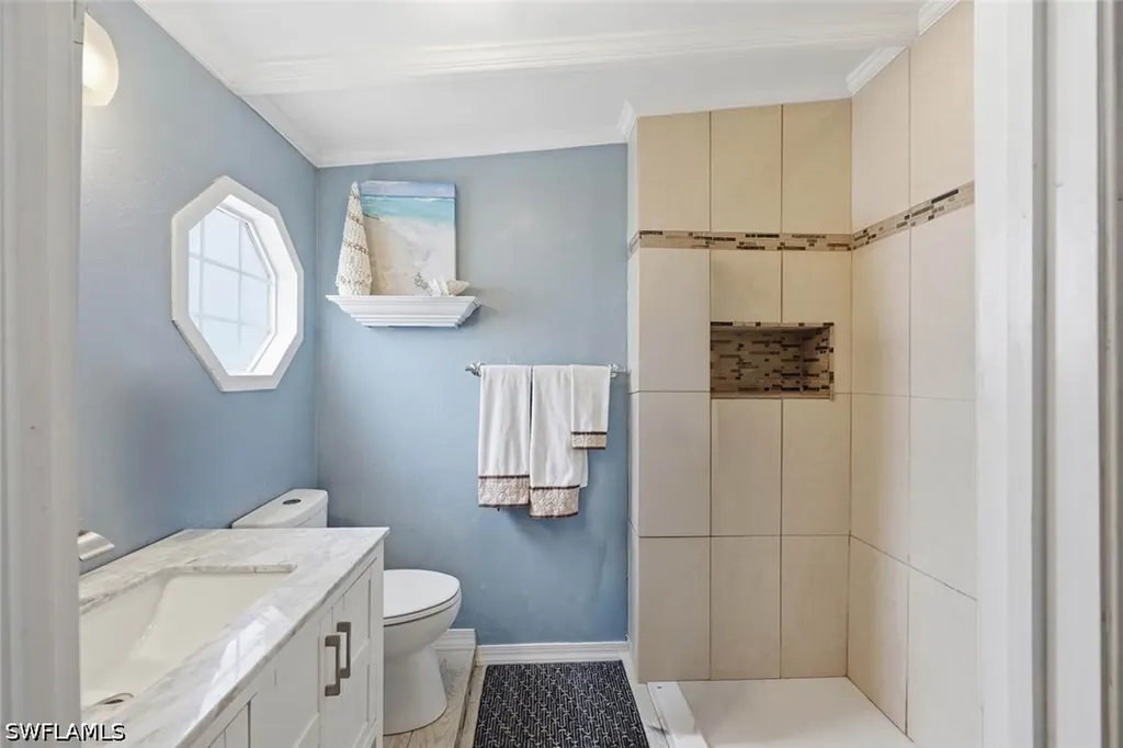 1229 Skyline Drive Naples FL 34114