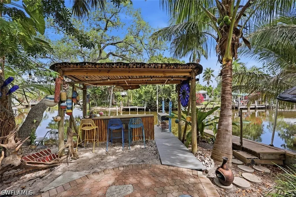 1229 Skyline Drive Naples FL 34114