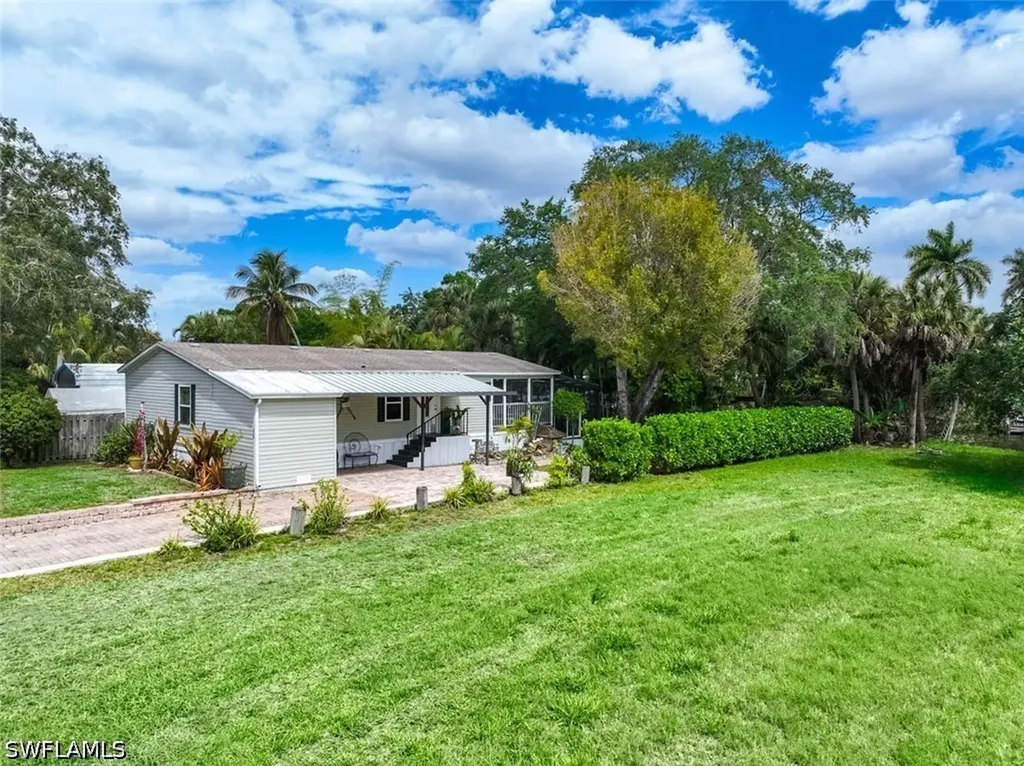 1229 Skyline Drive Naples FL 34114
