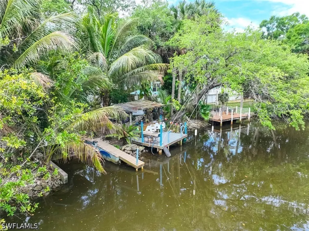 1229 Skyline Drive Naples FL 34114