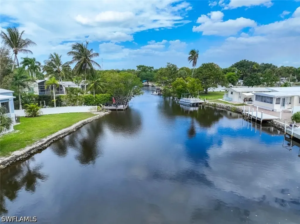1229 Skyline Drive Naples FL 34114