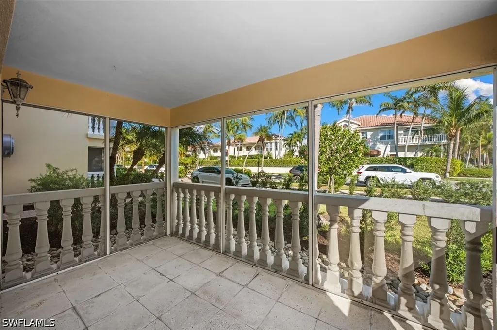 666 3rd Street S Naples FL 34102