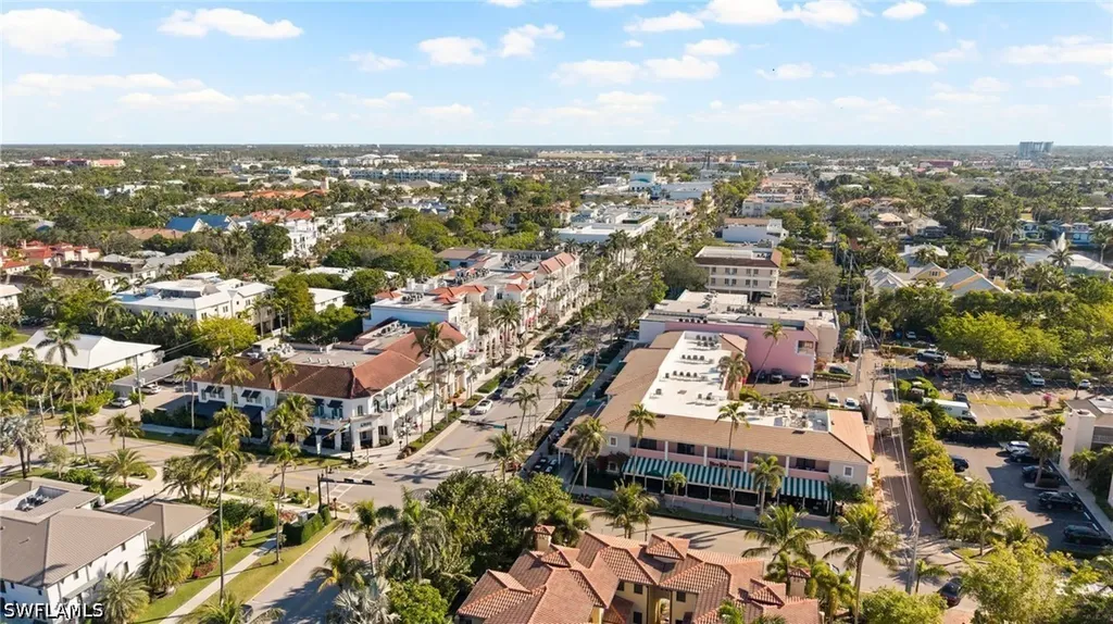 666 3rd Street S Naples FL 34102