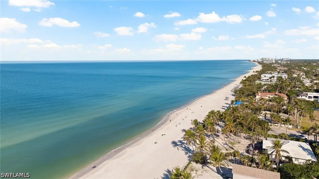 666 3rd Street S Naples FL 34102