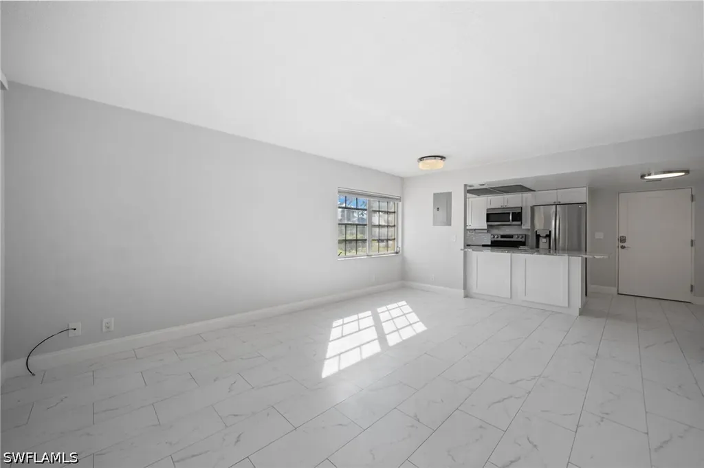 666 3rd Street S Naples FL 34102