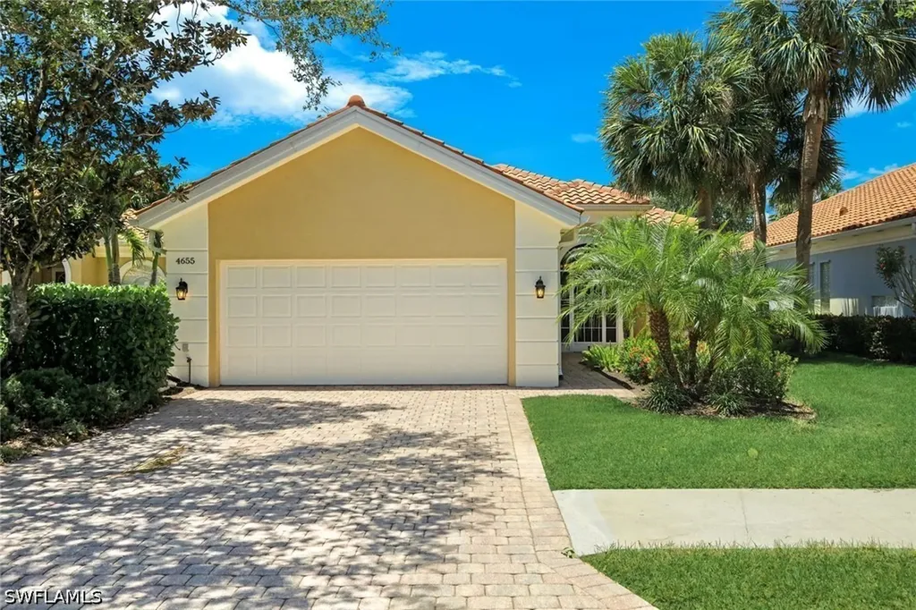 4655 Navassa Lane Naples FL 34119